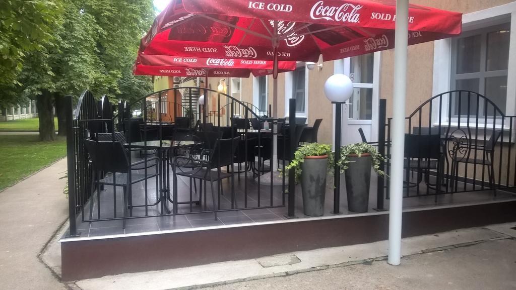Hotel Thelena Tolna Bagian luar foto